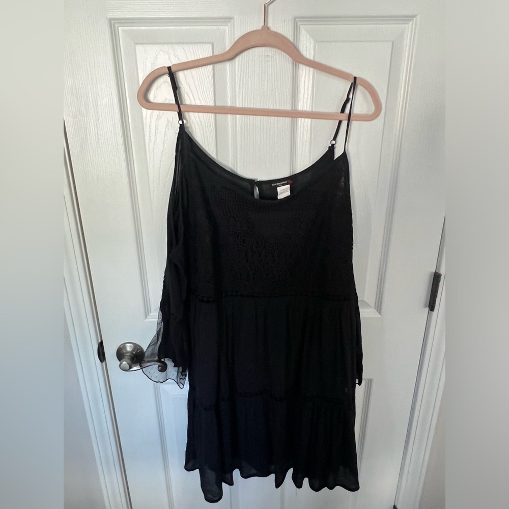 NWOT Cold Shoulder Dress